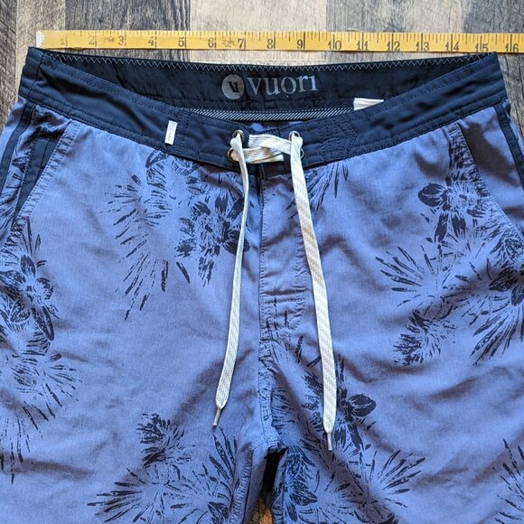 Vuori Cruise Boardshorts 30 Blue Floral - Picture 5 of 5